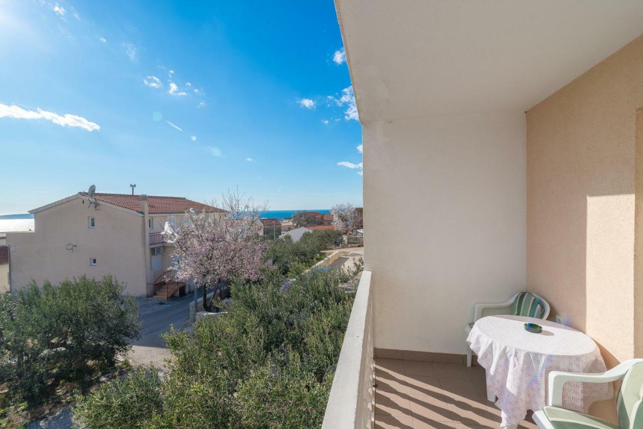 Olive Gardens Apartment Primosten Exterior photo